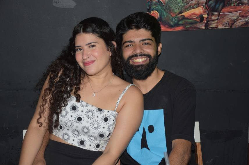Aprovados no Enem comemoram em PUB Aprovados no Enem comemoram em PUB