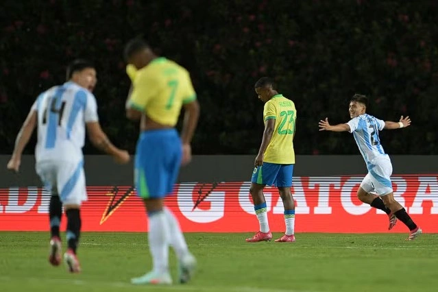 Brasil sofre goleada histórica para a Argentina na estréia do Sul-Americano Sub-20