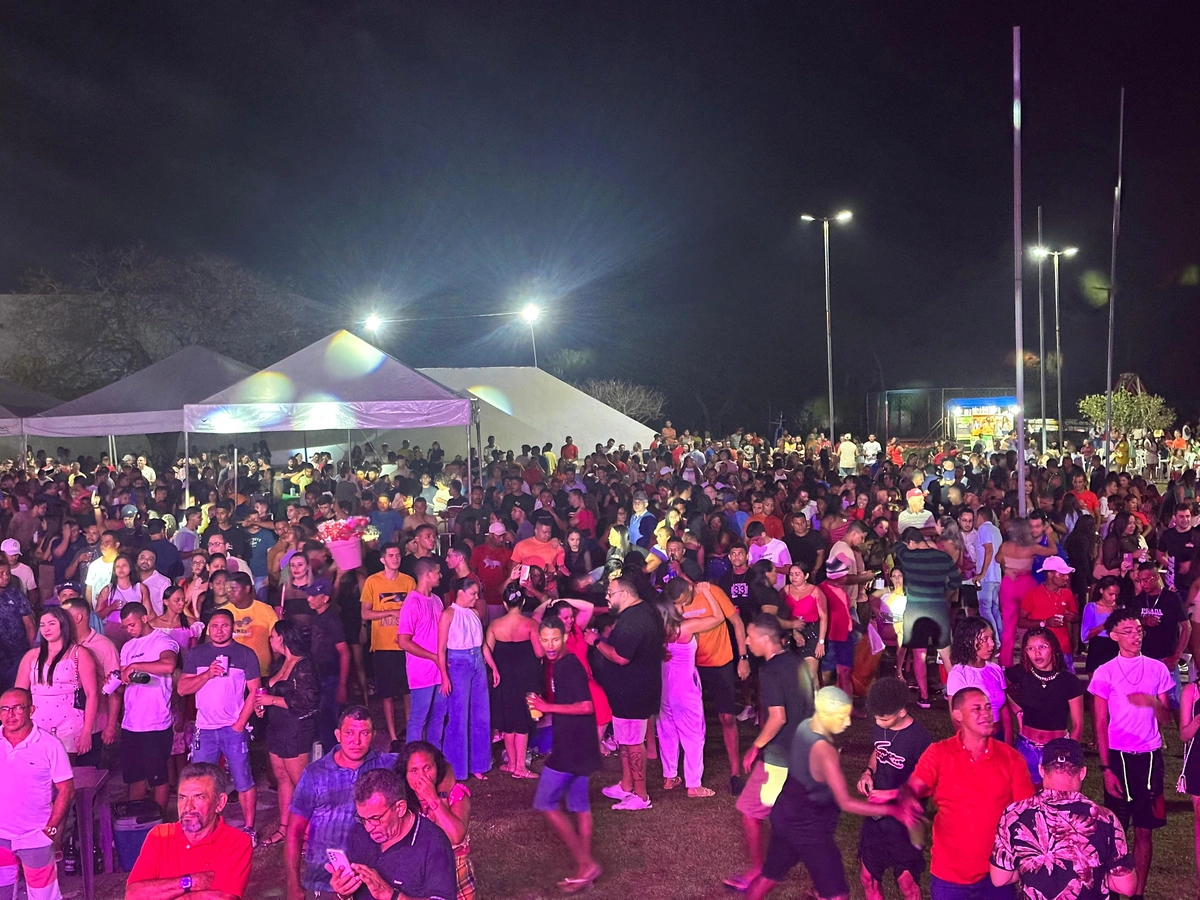 Camila Barbosa celebra início de mandato como prefeita de Lagoa do Piauí com festa