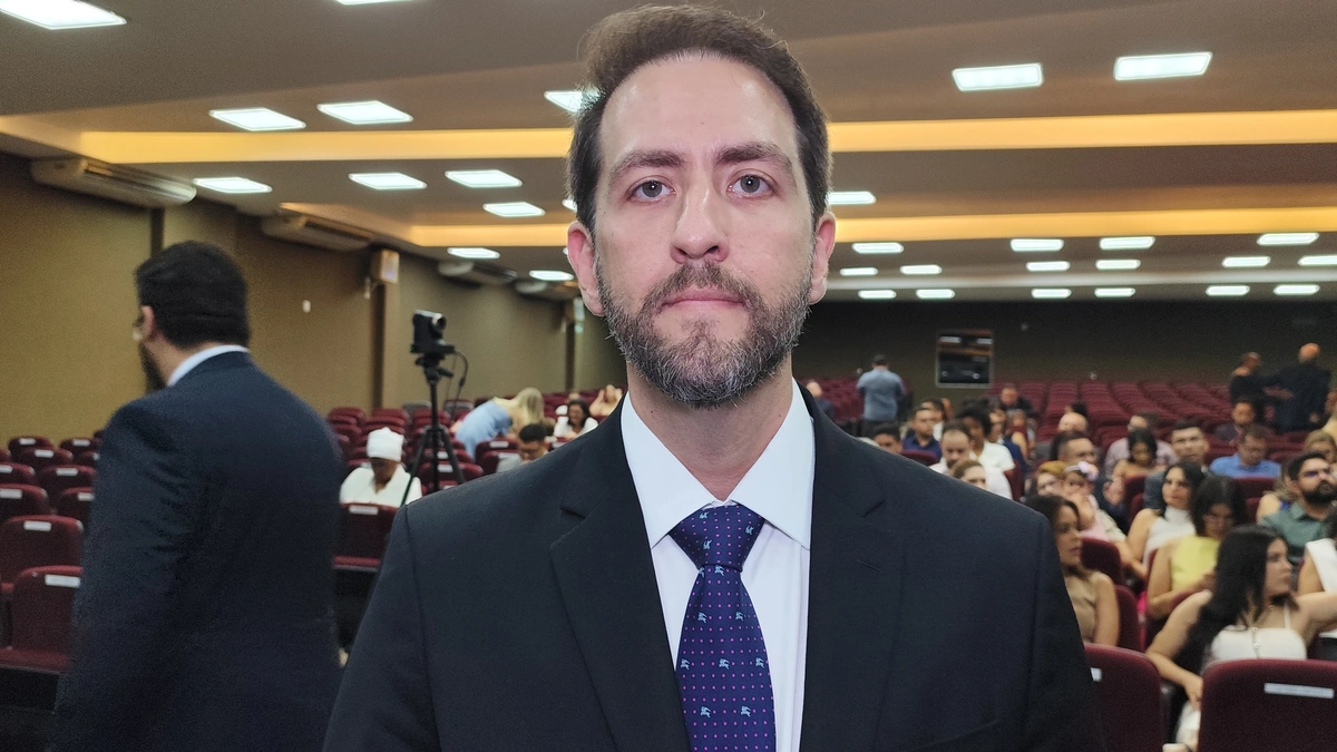 Diretor-tesoureiro da OAB-PI, Rafael Neiva