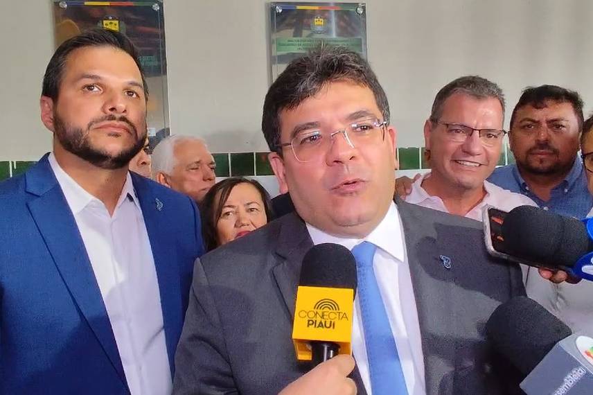 Governador entrega reforma e ampliação de escola na zona Norte de Teresina Governador entrega reforma e ampliação de escola na zona Norte de Teresina