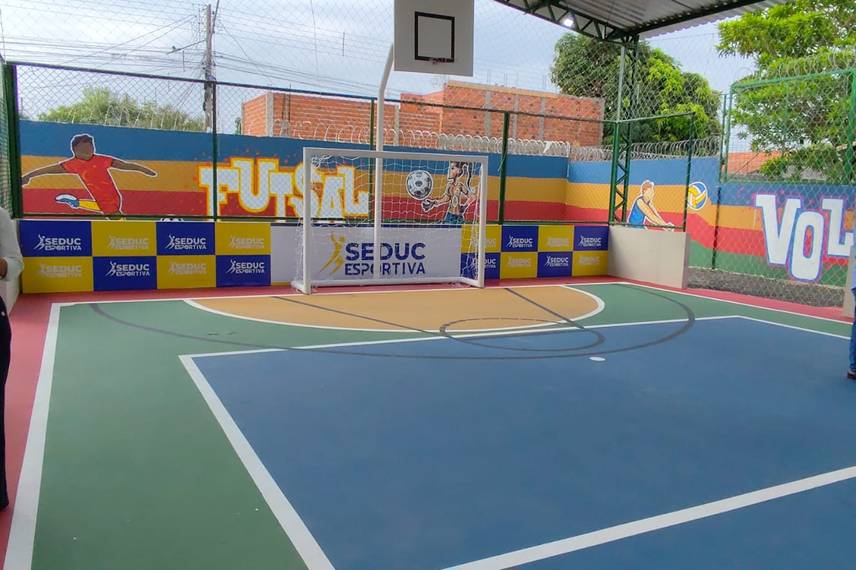 Governador entrega reforma e ampliação de escola na zona Norte de Teresina Governador entrega reforma e ampliação de escola na zona Norte de Teresina