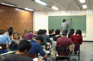 Governo cria bolsa de R$ 1.050 para estudantes de licenciatura (Foto: Arquivo/Agência Brasil)