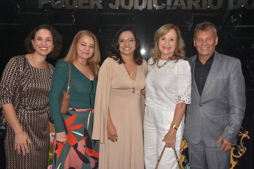 Juíza Keylla Ranyere assume presidência da AMAPI como a primeira mulher no cargo Juíza Keylla Ranyere assume presidência da AMAPI como a primeira mulher no cargo