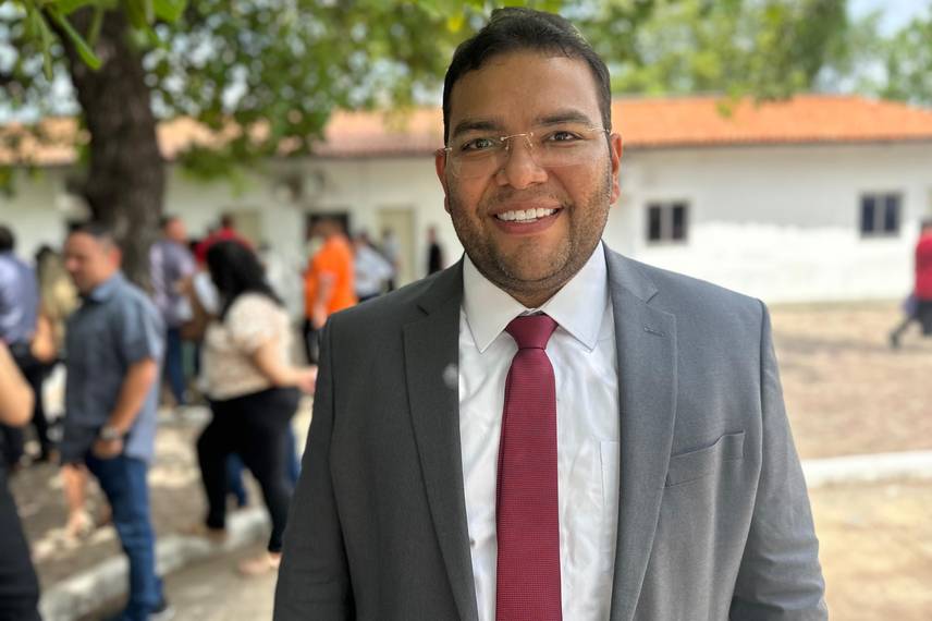 Júnior Macedo assume a presidência do IMEPI Júnior Macedo assume a presidência do IMEPI