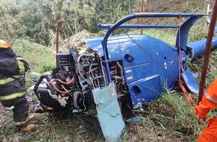 Local da queda do helicóptero em Caieiras, na Grande São Paulo (Foto: Divulgação/Bombeiros/Defesa Civil)