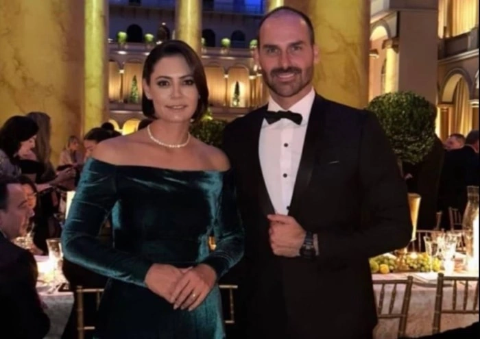 Michelle e Eduardo Bolsonaro são barrados em cerimônia de posse de Trump