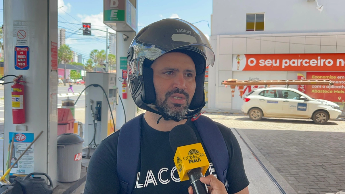 Motociclista por aplicativo, Ricardo