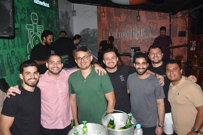 Noite de Rock e MPB reúne jovens em Pub badalado na Zona Leste de Teresina Noite de Rock e MPB reúne jovens em Pub badalado na Zona Leste de Teresina