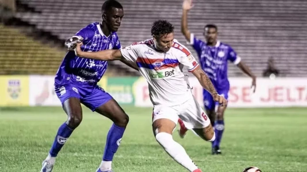 Parnahyba vence Piauí EC por 2 a 0 em noite chuvosa e assume liderança do Grupo B