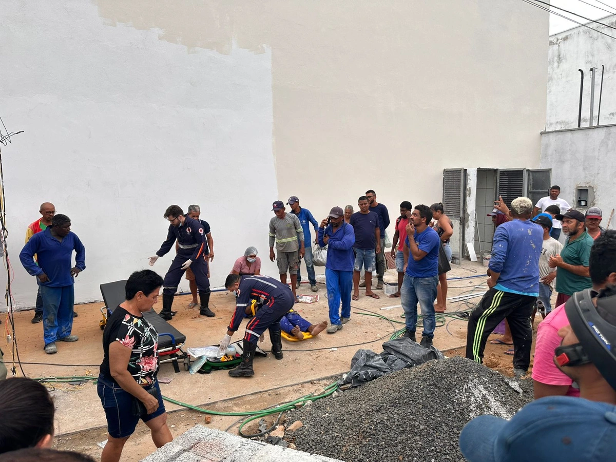 Pintor fica gravemente ferido durante obra de farmácia no centro de Oeiras