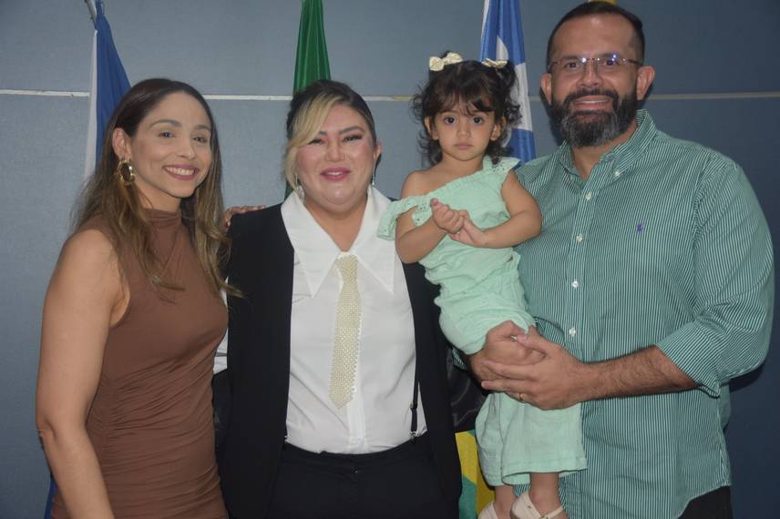 Posse dos vereadores Samantha Cavalca e Pedro Alcântara Posse dos vereadores Samantha Cavalca e Pedro Alcântara