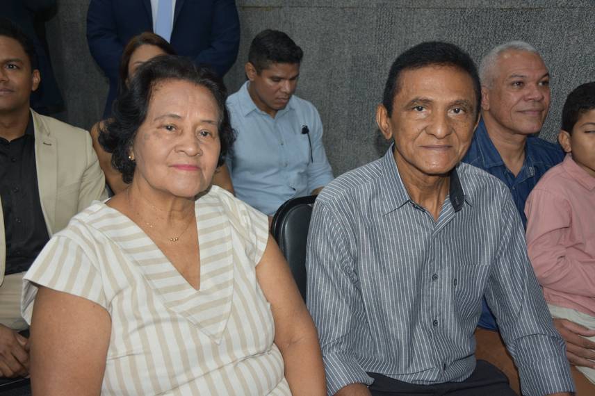 Posse dos vereadores Samantha Cavalca e Pedro Alcântara Posse dos vereadores Samantha Cavalca e Pedro Alcântara