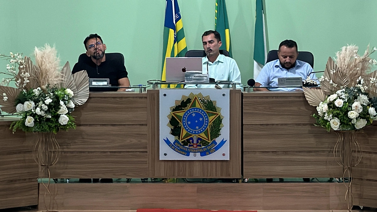 Prefeito de Paulistana realiza audiência pública para tratar da coleta de resíduos