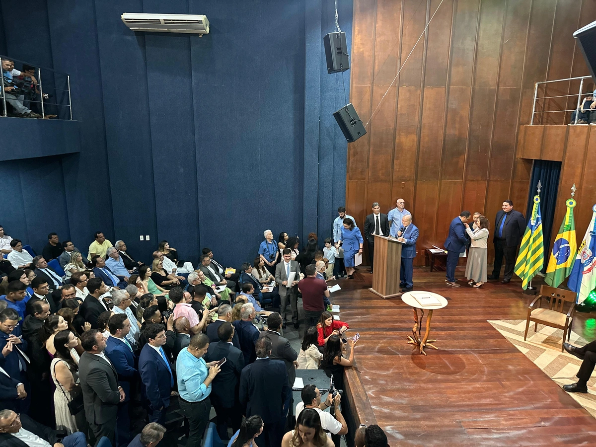 Prefeito Sílvio Mendes dá posse aos novos secretários municipais em Teresina