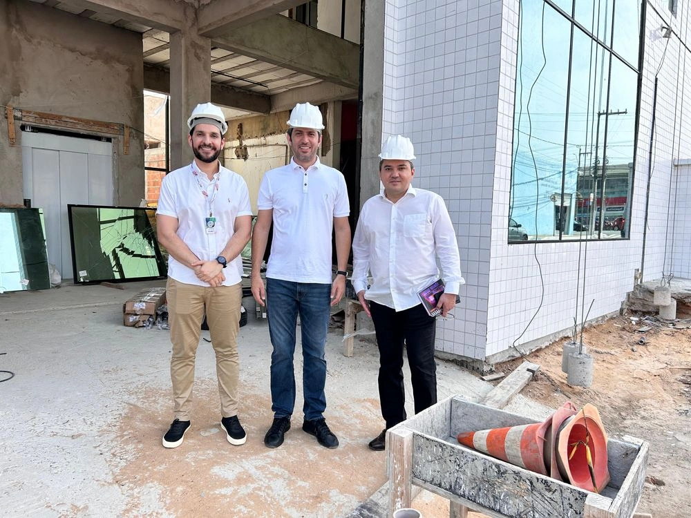 Presidente da Badespi visita empreendedores no litoral do Piauí