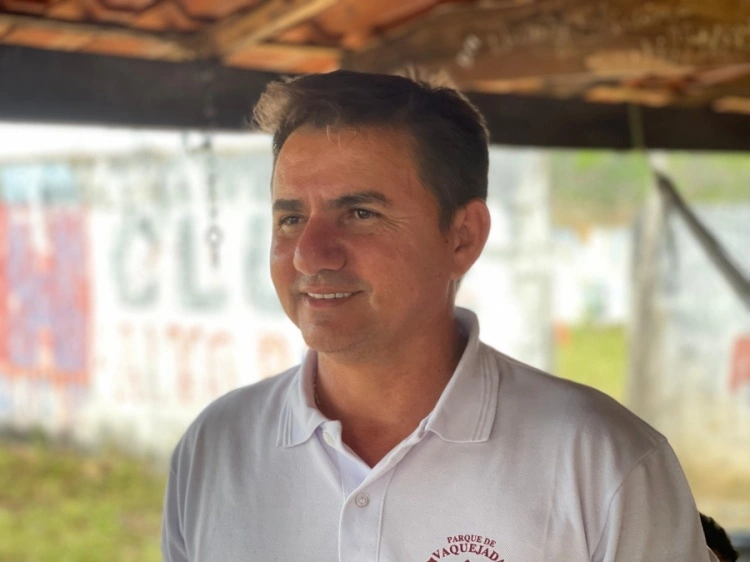 Raimundo Nonato Gomes de Oliveira (Hilton Gomes), prefeito de Jatobá do Piauí