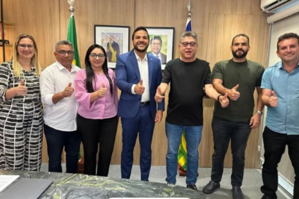 São Gonçalo do Piauí: prefeita se reúne com W. Bandeira em busca de recursos