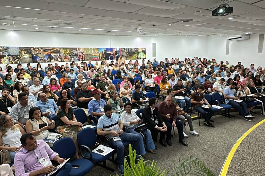 TCE-PI realiza seminário para treinamento dos novos gestores municipais TCE-PI realiza seminário para treinamento dos novos gestores municipais