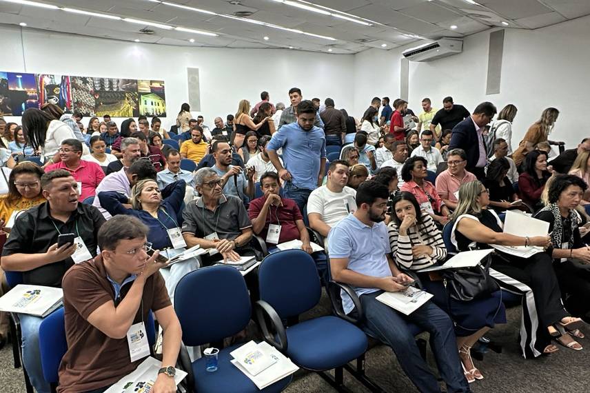 TCE-PI realiza seminário para treinamento dos novos gestores municipais TCE-PI realiza seminário para treinamento dos novos gestores municipais