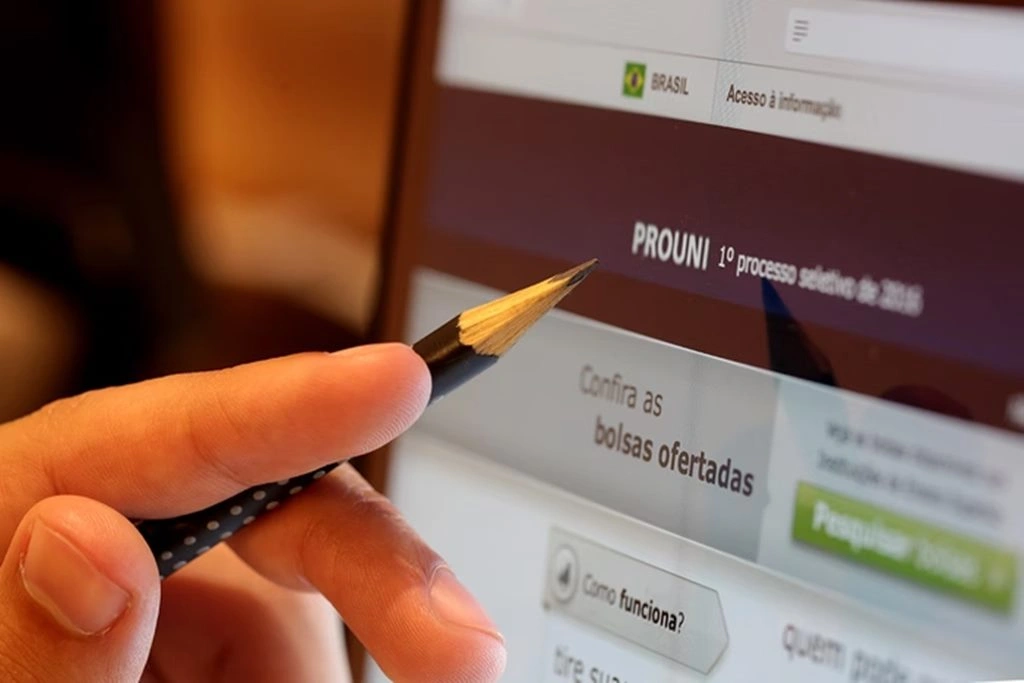 Terminam terça-feira inscrições para bolsas do Prouni; saiba como fazer a sua
