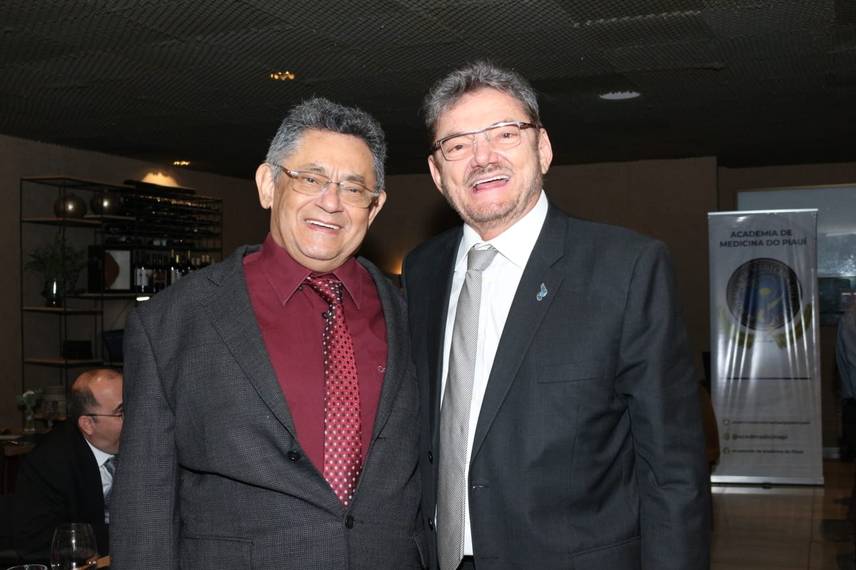 Academia de Medicina do Piauí realiza cerimônia de posse em noite prestigiada Academia de Medicina do Piauí realiza cerimônia de posse em noite prestigiada