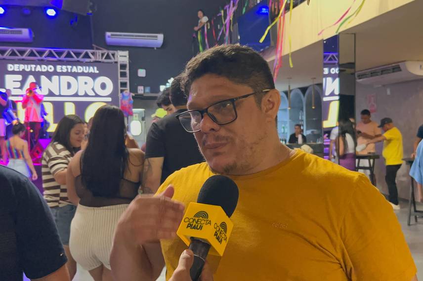 Bloco do Pebinha realiza prévia em Timon com muito brilho e animação Bloco do Pebinha realiza prévia em Timon com muito brilho e animação