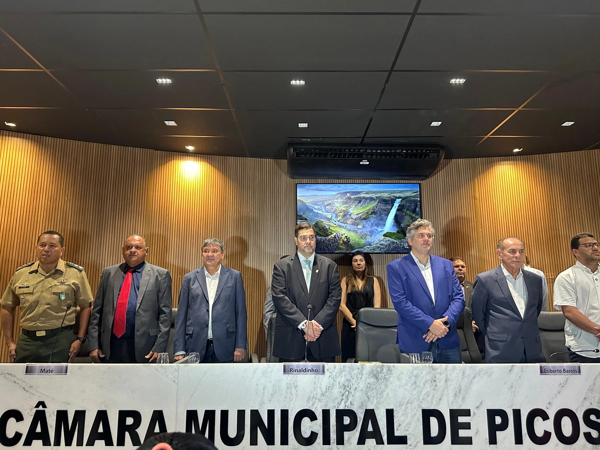 Dr. Pablo apresenta planos da gestão na abertura do ano legislativo em Picos