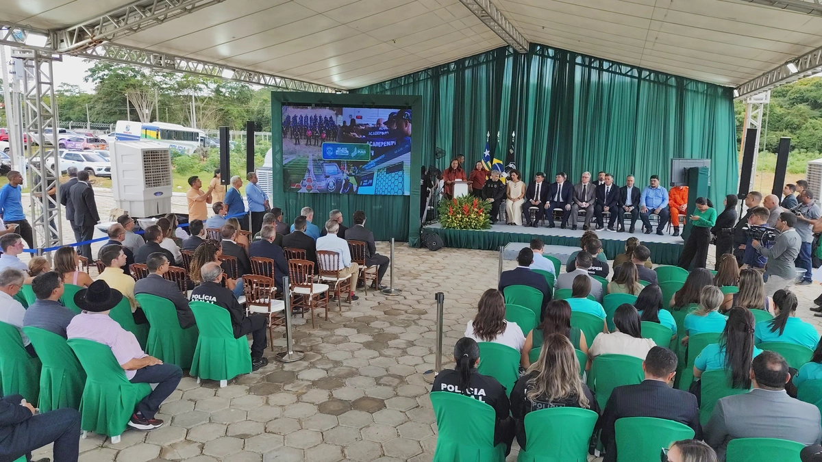 Governador entrega reforma na penitenciária Major César e Central de Monitoramento