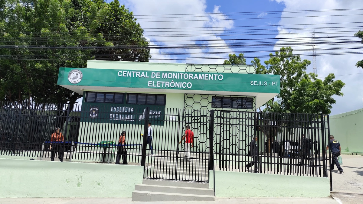 Governador entrega reforma na penitenciária Major César e Central de Monitoramento