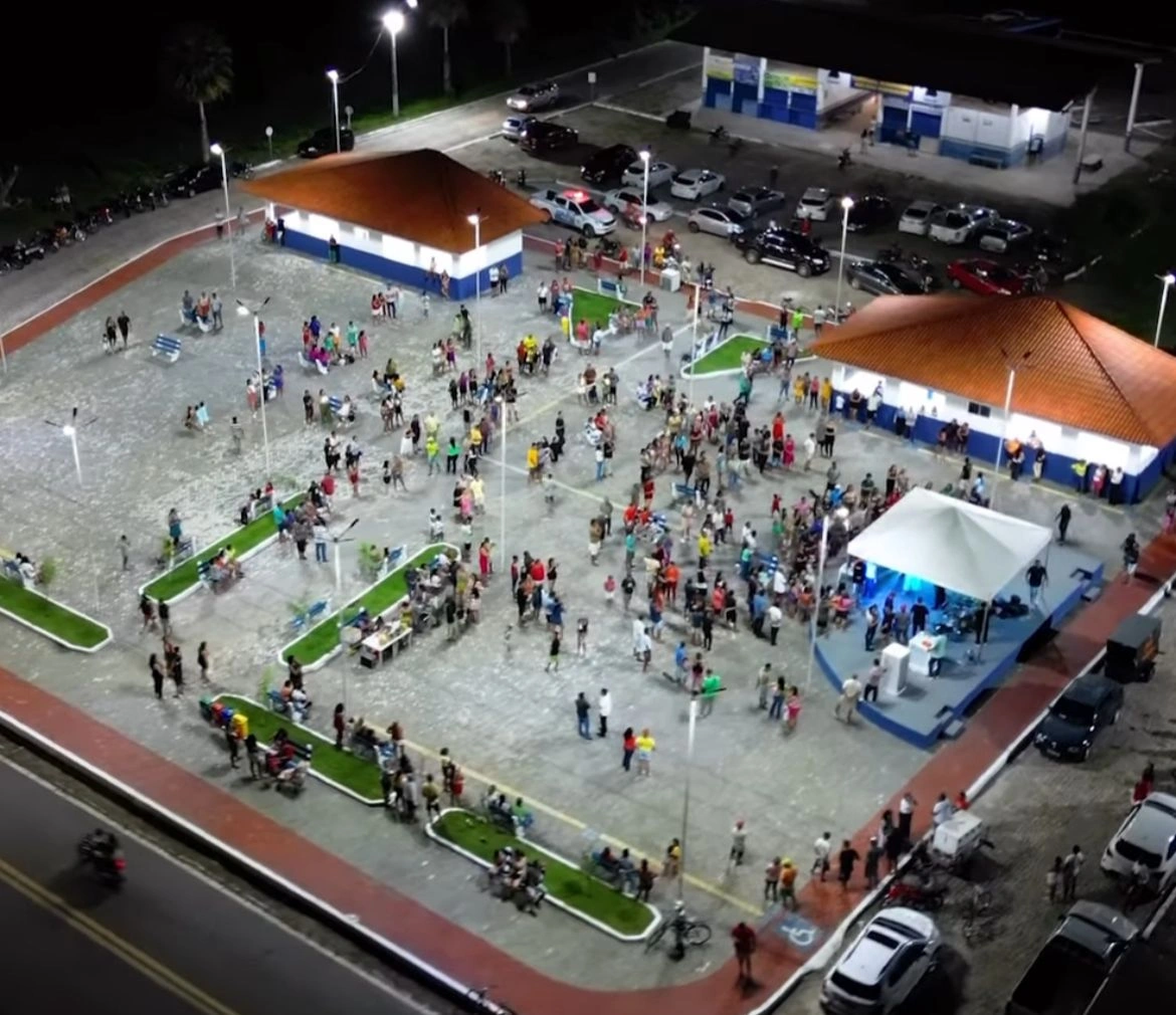 Praça da Cafezeiras Elias Gonçalves da Silva em Buriti dos Lopes