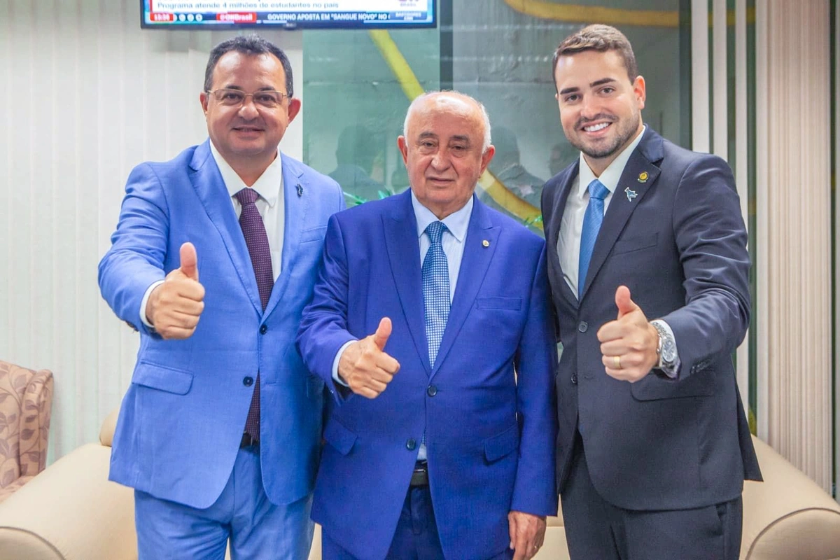 Prefeito Manoel Neto busca investimentos para Aroazes em reunião com deputados