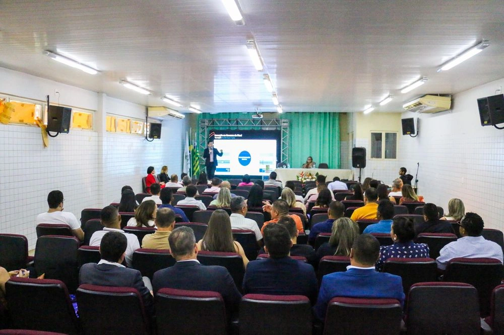 Presidente da Etipi destaca impacto da IA no setor público em evento no Piauí