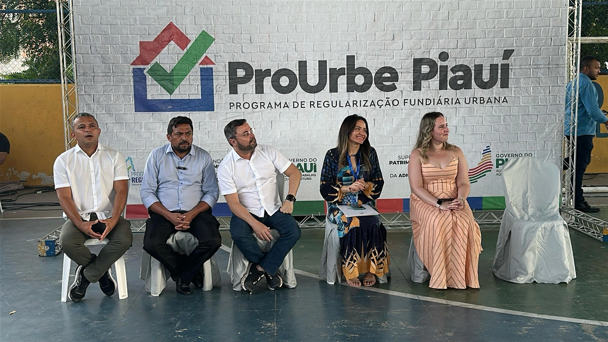 ProUrbe: mais de 200 moradores do Renascença I recebem o registro imobiliário
