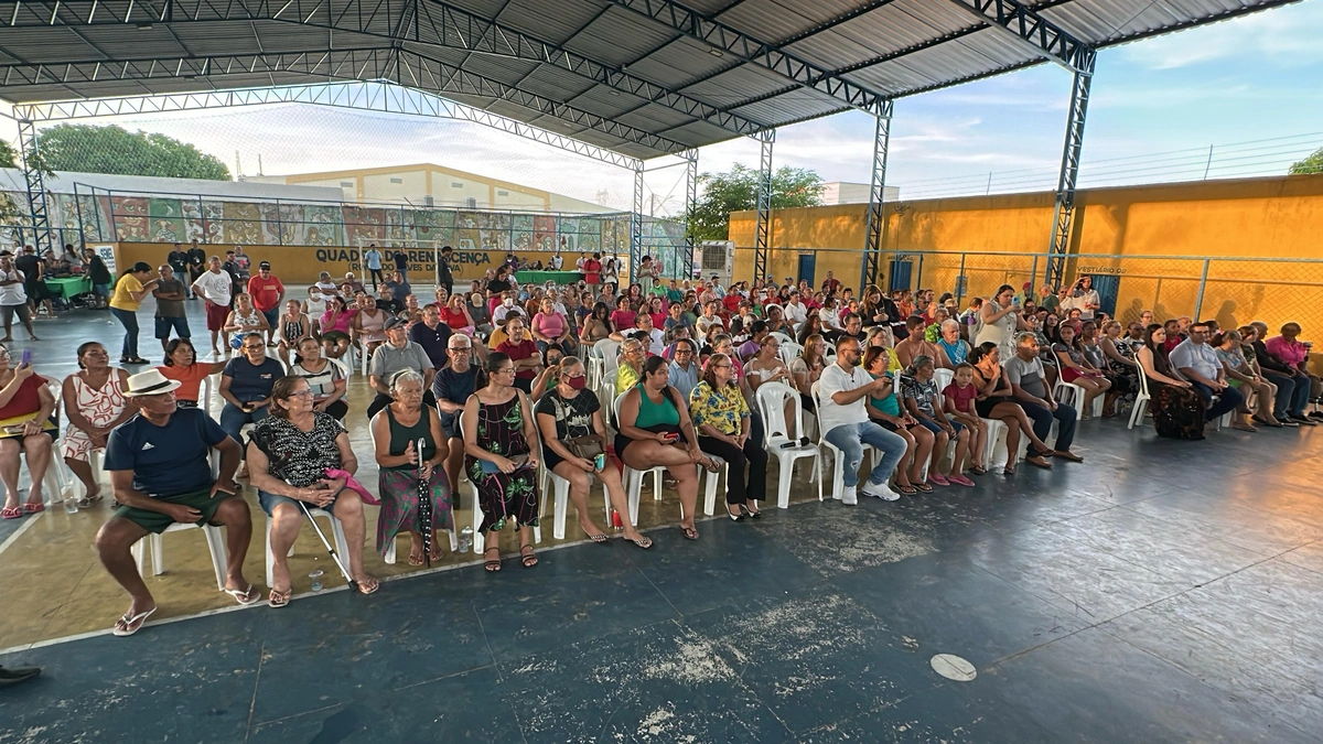 ProUrbe: mais de 200 moradores do Renascença I recebem o registro imobiliário