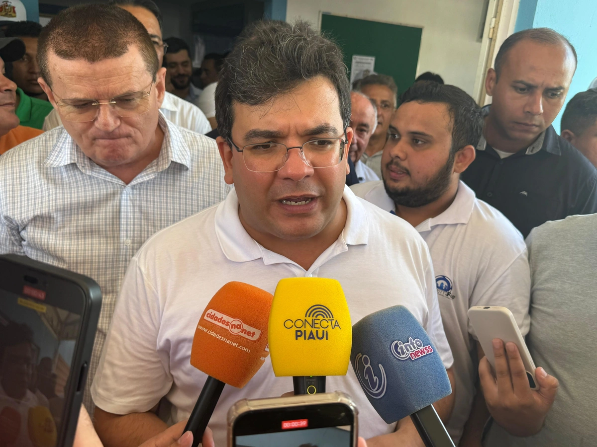 Rafael Fonteles entrega Programa Mais Saúde Digital em Patos do Piauí