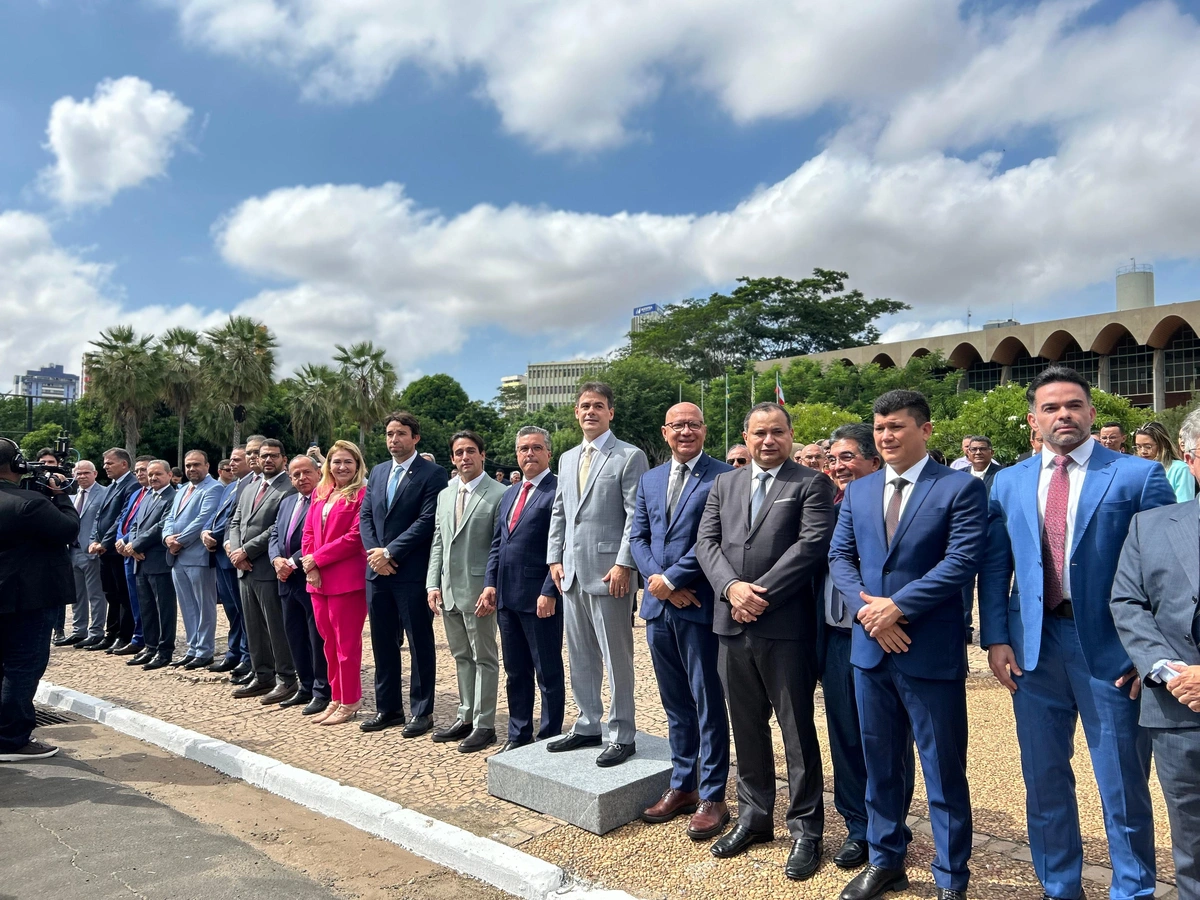 Severo Eulálio toma posse como novo presidente da Alepi para o biênio 2025 - 2026