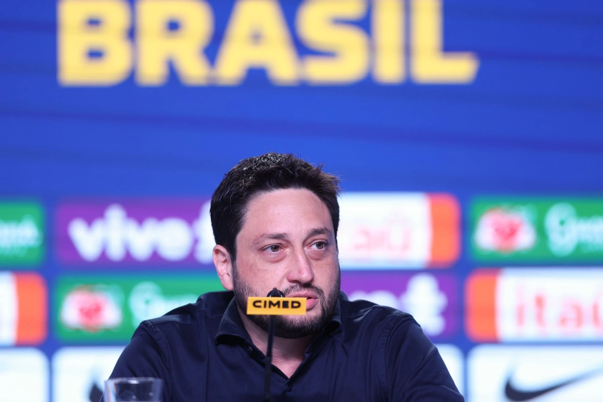 Técnico anunciou o nome de 30 atletas