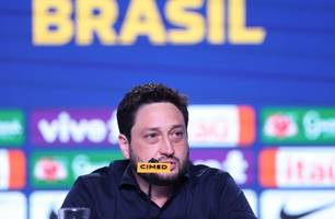 Técnico anunciou o nome de 30 atletas (Foto: Livia Villas-Boas / CBF)