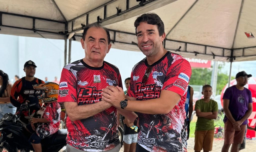 Unanimidade: Vereadores de Floriano aprovam título de cidadania a Marden Menezes