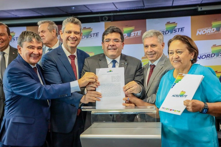 Wellington Dias prestigia posse do novo presidente do Consórcio Nordeste