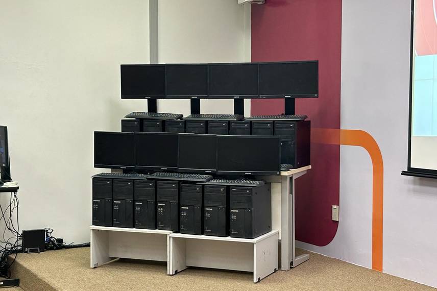 Banco do Nordeste doa 40 computadores e amplia apoio a projetos sociais no Piauí Banco do Nordeste doa 40 computadores e amplia apoio a projetos sociais no Piauí