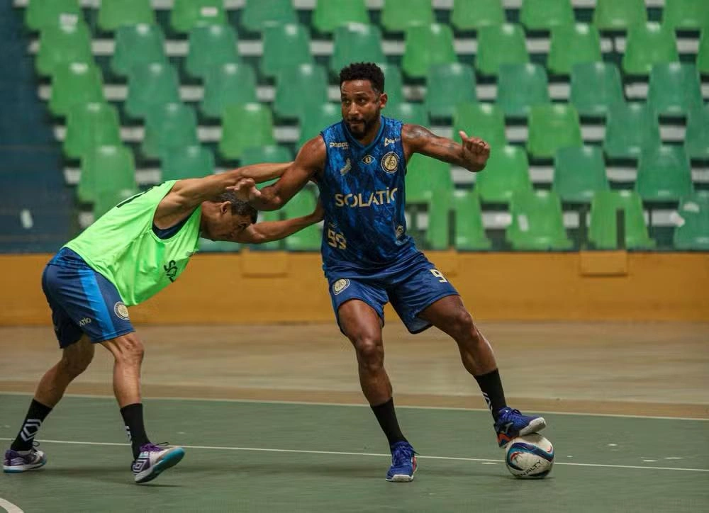 Campeão mundial Jé, fará estreia no Atlético-PI pela Copa do Brasil neste domingo