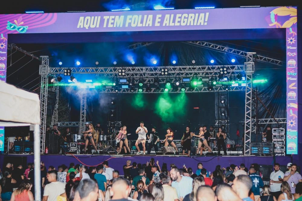 Carnaval em Água Branca reúne multidão e segue com programação neste domingo (02)
