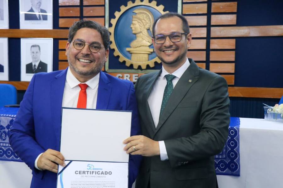 Comemorações dos 50 anos do Crea iniciam com homenagens a personalidades de Mútua