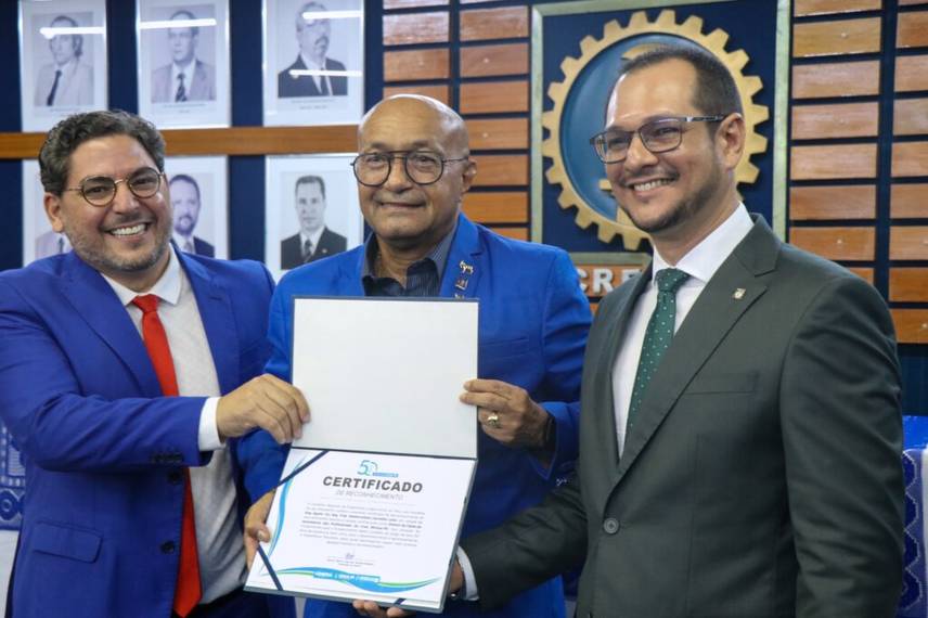 Comemorações dos 50 anos do Crea iniciam com homenagens a personalidades de Mútua Comemorações dos 50 anos do Crea iniciam com homenagens a personalidades de Mútua