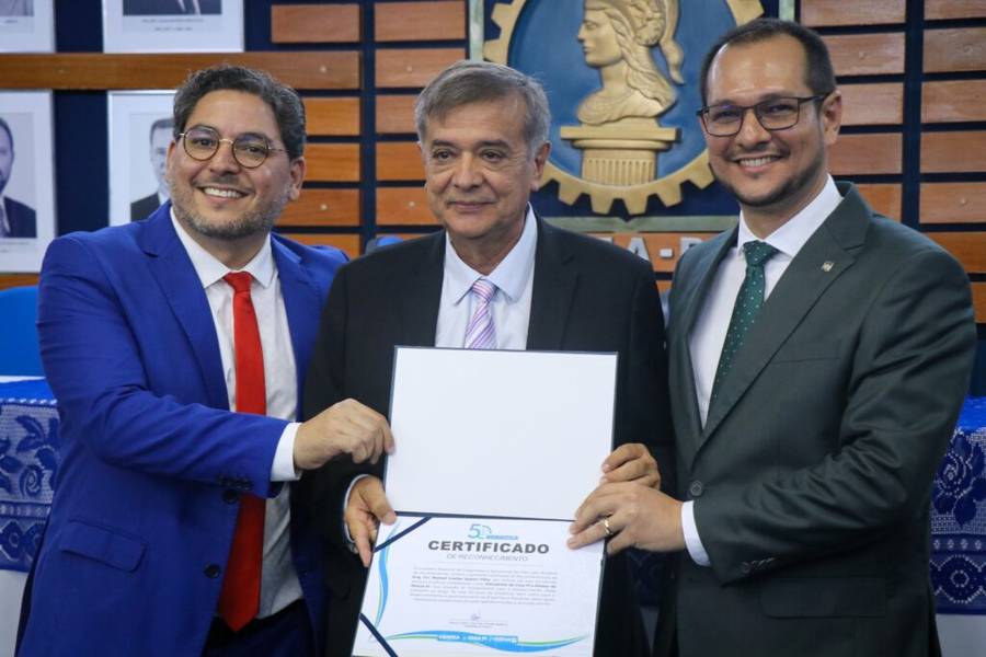 Comemorações dos 50 anos do Crea iniciam com homenagens a personalidades de Mútua