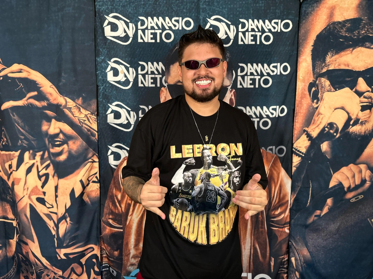 Damásio Neto - Cantor