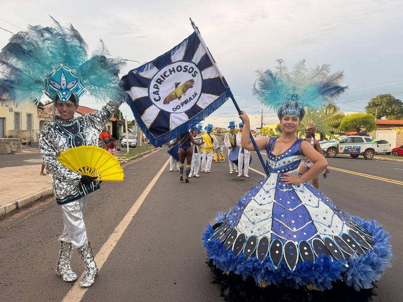 Demerval Lobão celebra a maior Segundona de Carnaval com multidão nas ruas