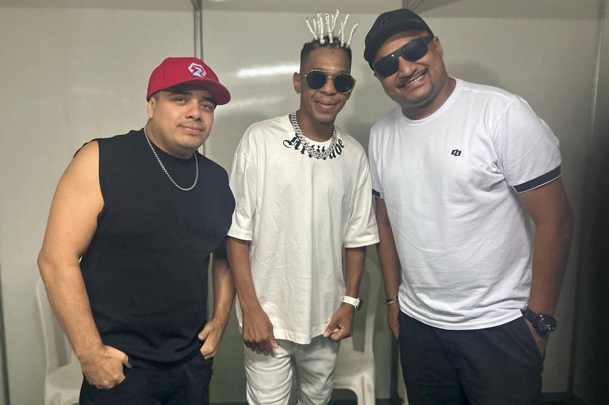 Demerval Lobão celebra a maior Segundona de Carnaval com multidão nas ruas Demerval Lobão celebra a maior Segundona de Carnaval com multidão nas ruas